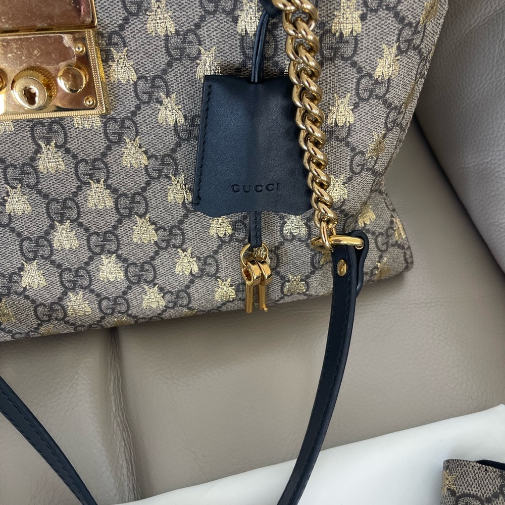 Gucci padlock chain- Gold Bee collection- Handbag and wallet set - Picture 13 of 17